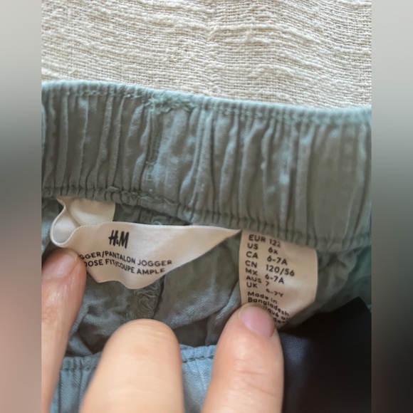 H&M//BOYS MATCHING SET/ PANTS ANS BUTTON DOWN - Picture 7 of 9